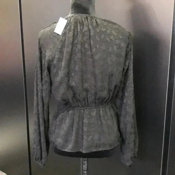 Ann Taylor Peplum Waist,lace like overlay,lined, round neck,long sleeve top - Picture 3 of 10